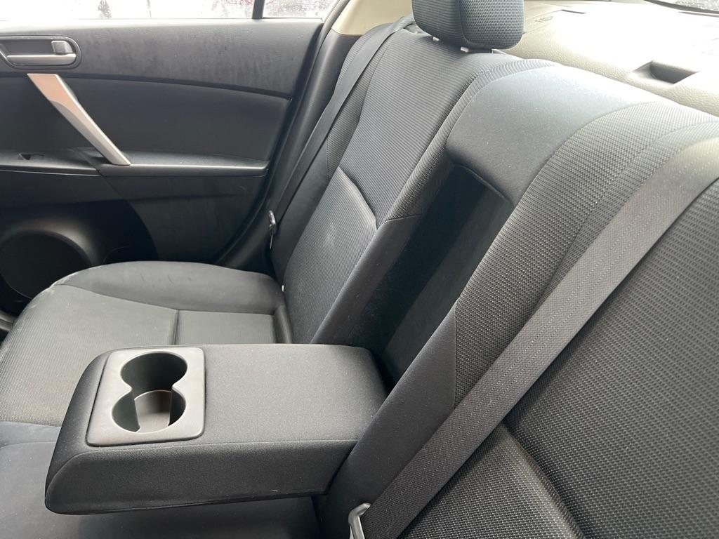 Mazda MAZDA3 s Sport 4-Door 2010