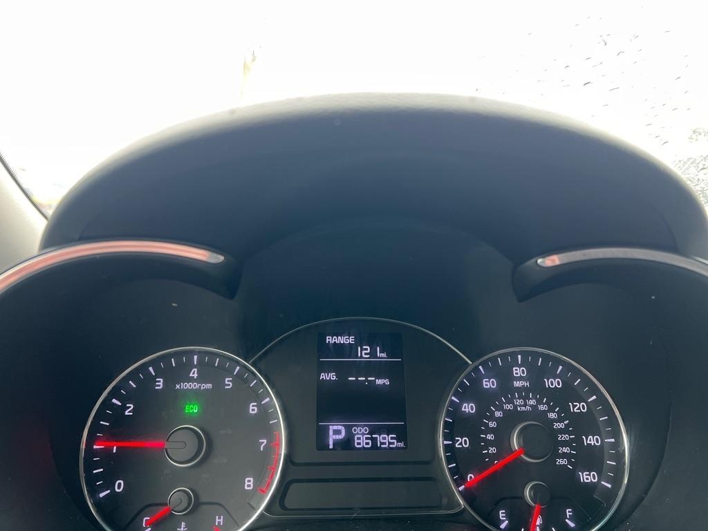 Kia Forte 5-Door LX 2016