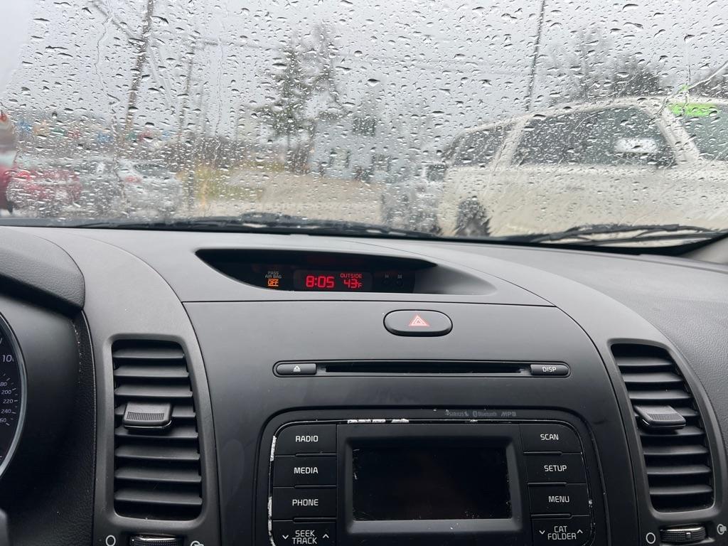 Kia Forte 5-Door LX 2016