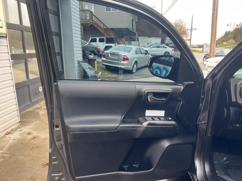 Toyota Tacoma TRD Offroad Double Cab 4WD V6 2017