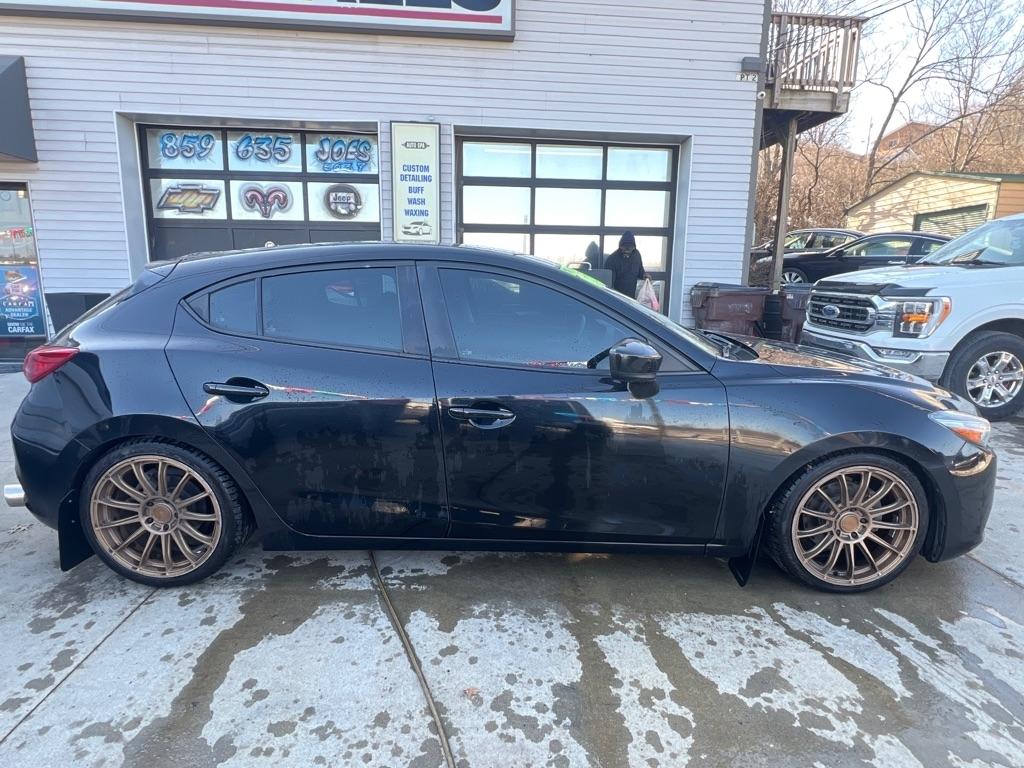 Mazda MAZDA3 i Sport AT 5-Door 2018