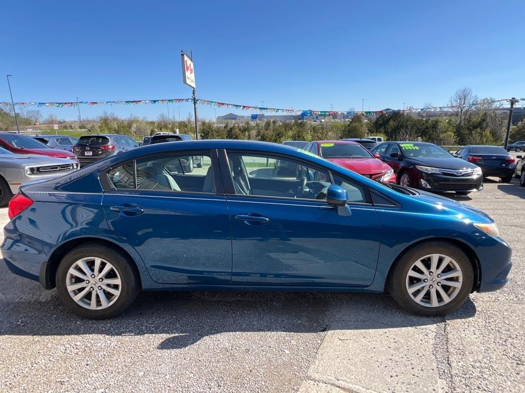 Honda Civic EX Sedan 5-Speed AT 2012