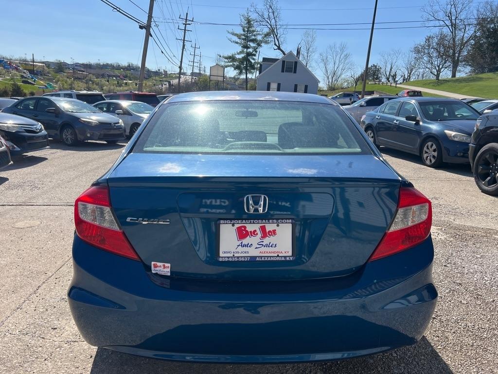 Honda Civic EX Sedan 5-Speed AT 2012