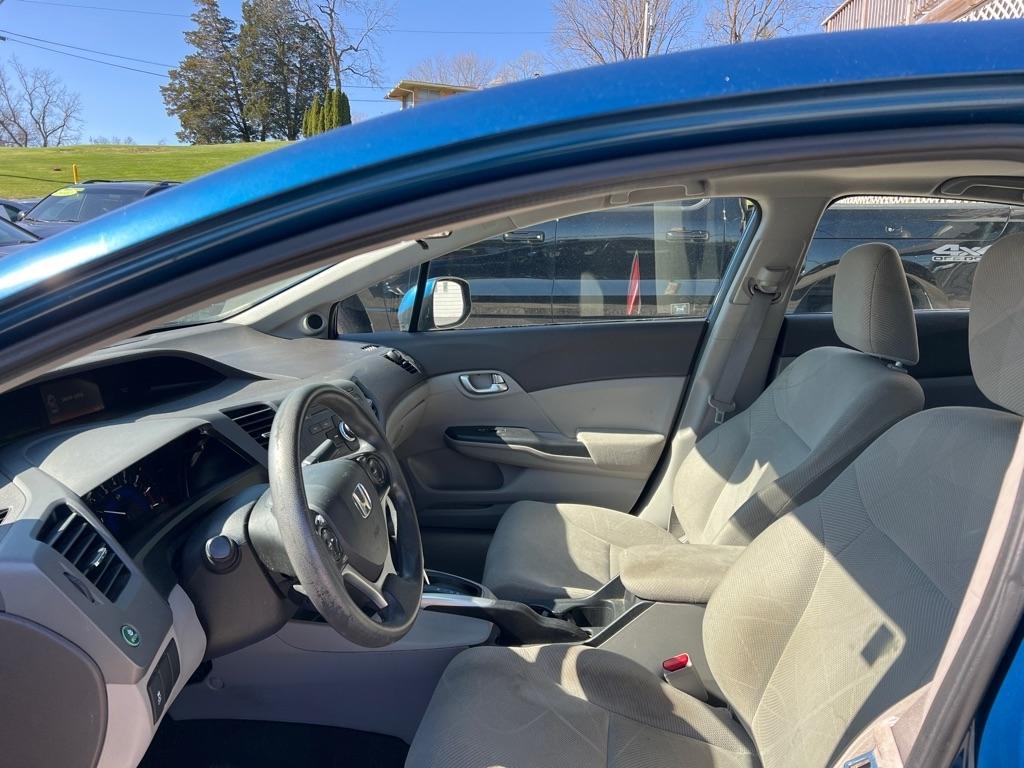 Honda Civic EX Sedan 5-Speed AT 2012