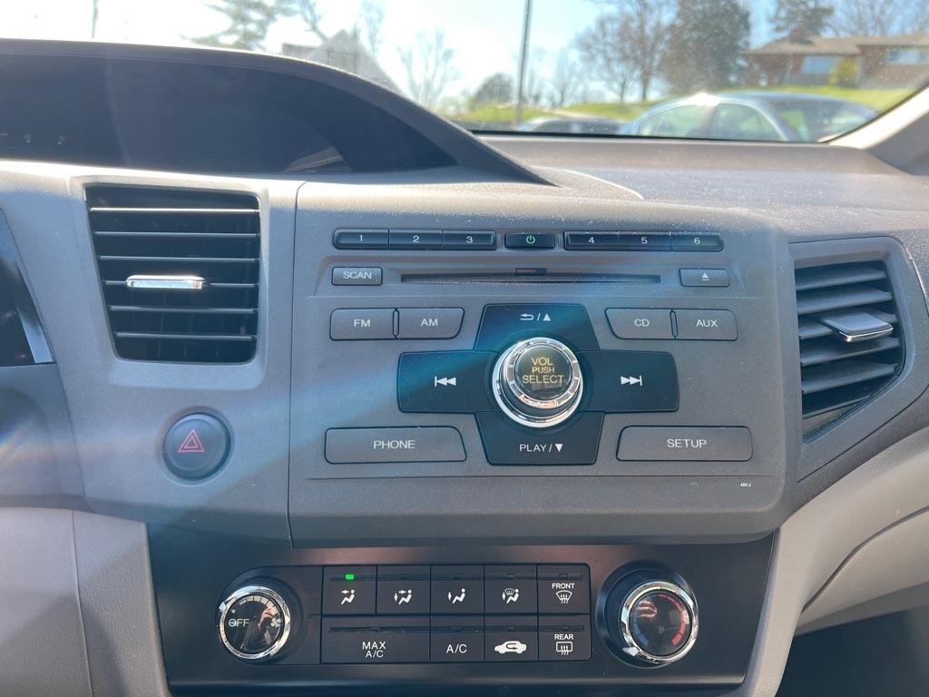 Honda Civic EX Sedan 5-Speed AT 2012