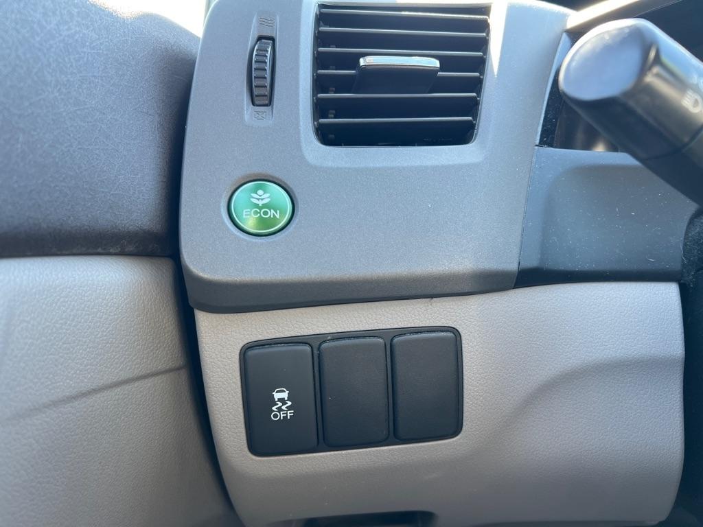 Honda Civic EX Sedan 5-Speed AT 2012