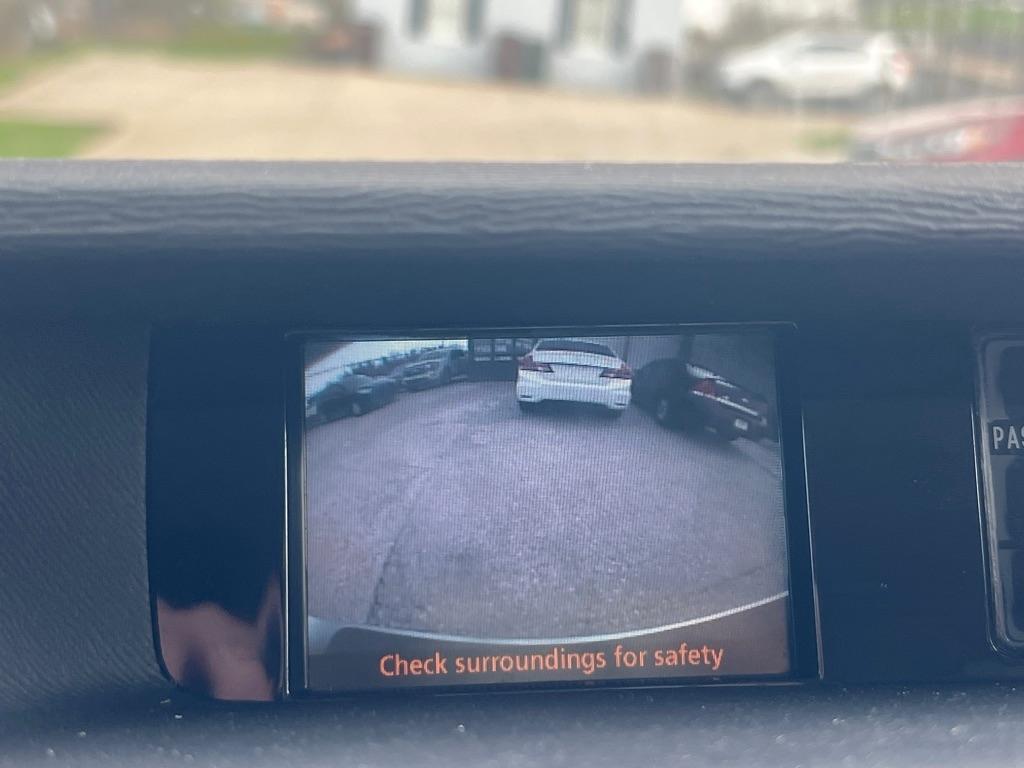 Toyota Sienna LE 8-Pass V6 2011