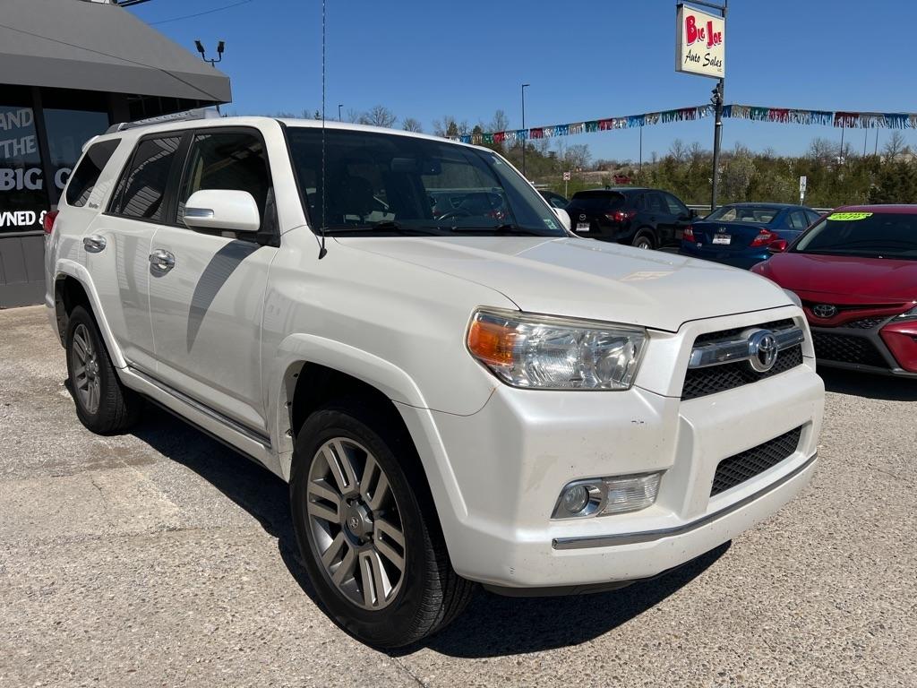 Toyota 4Runner SR5 4WD 2013