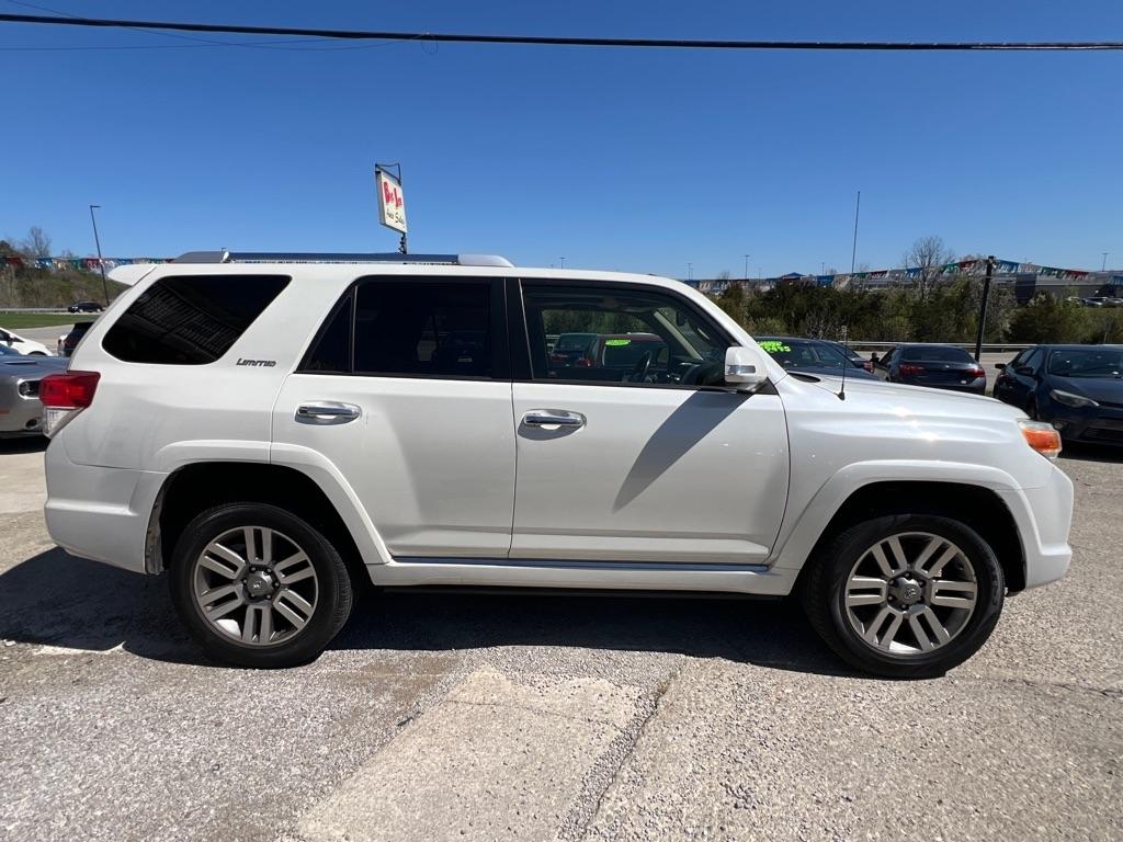 Toyota 4Runner SR5 4WD 2013