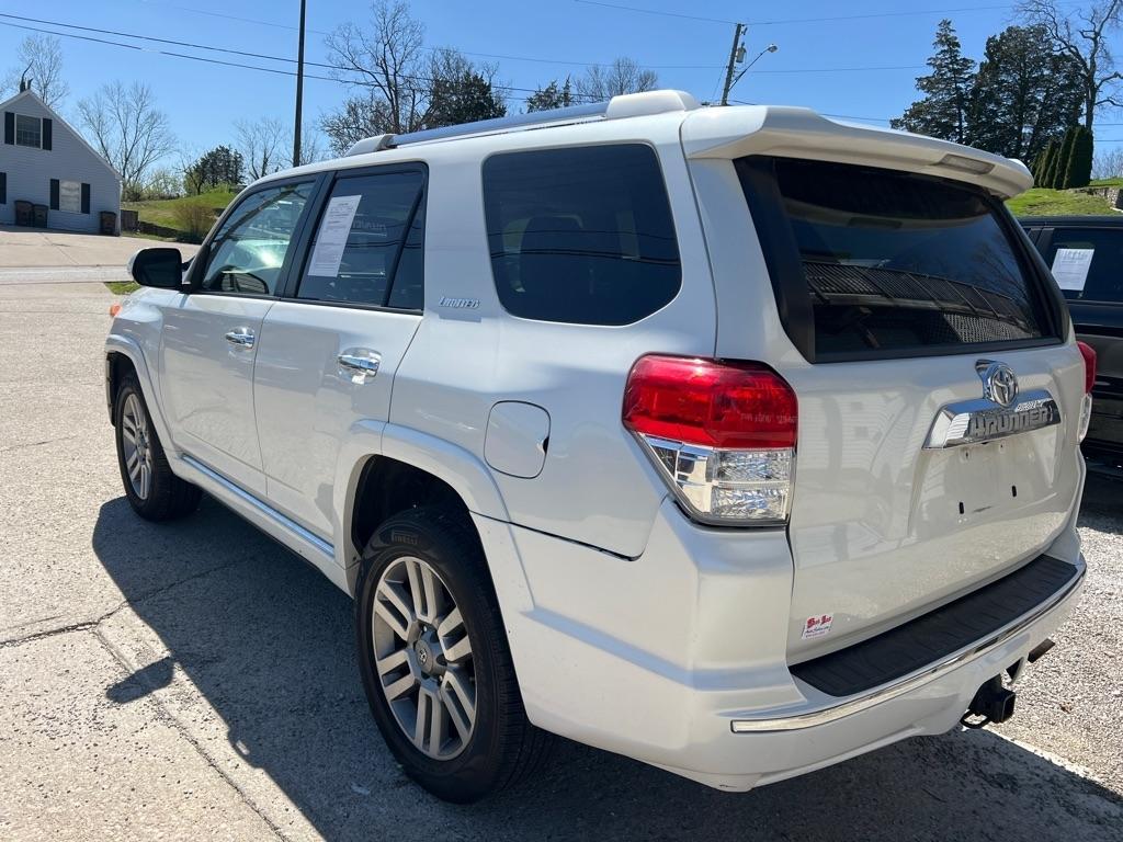 Toyota 4Runner SR5 4WD 2013