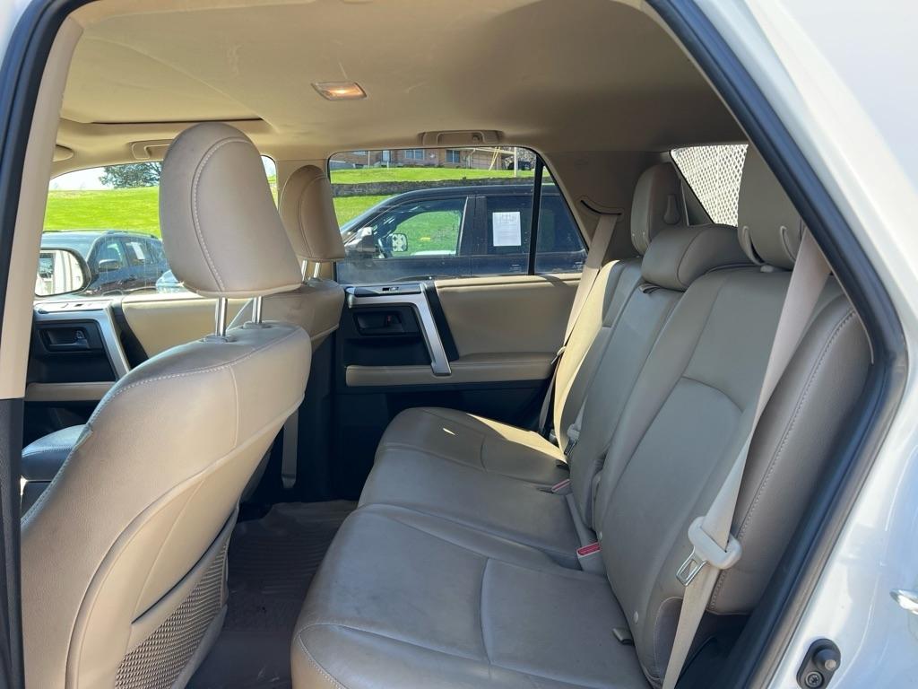 Toyota 4Runner SR5 4WD 2013