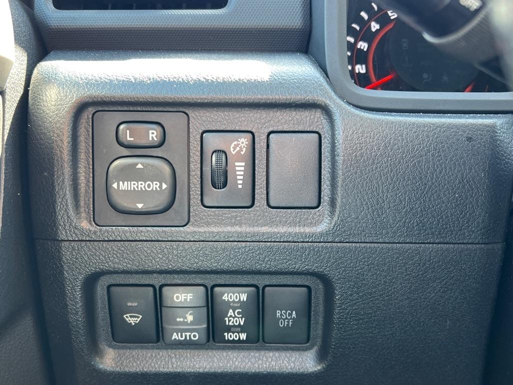 Toyota 4Runner SR5 4WD 2013