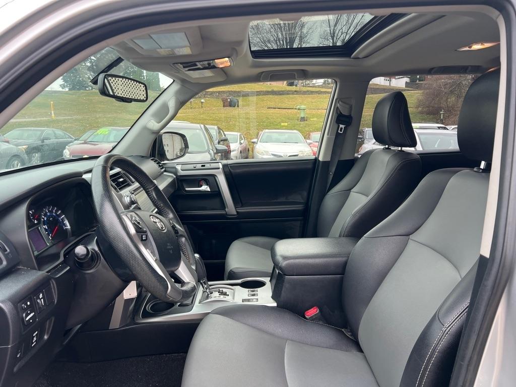 Toyota 4Runner SR5 4WD 2018