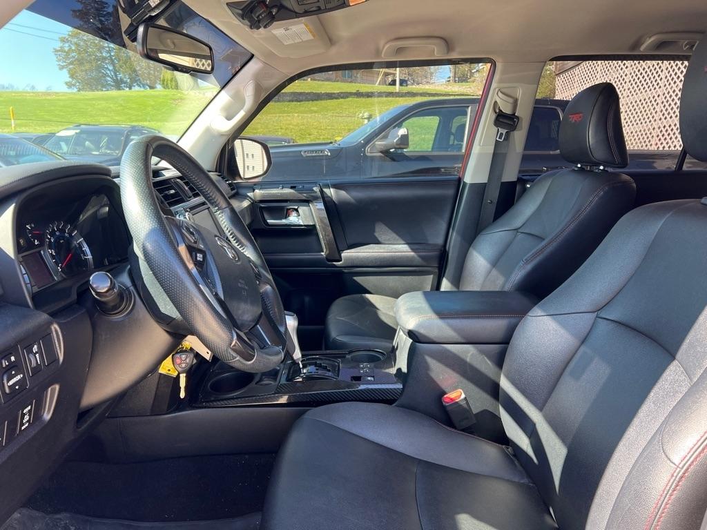 Toyota 4Runner TRD Offroad Premium 4D SUV 4WD V6 2018