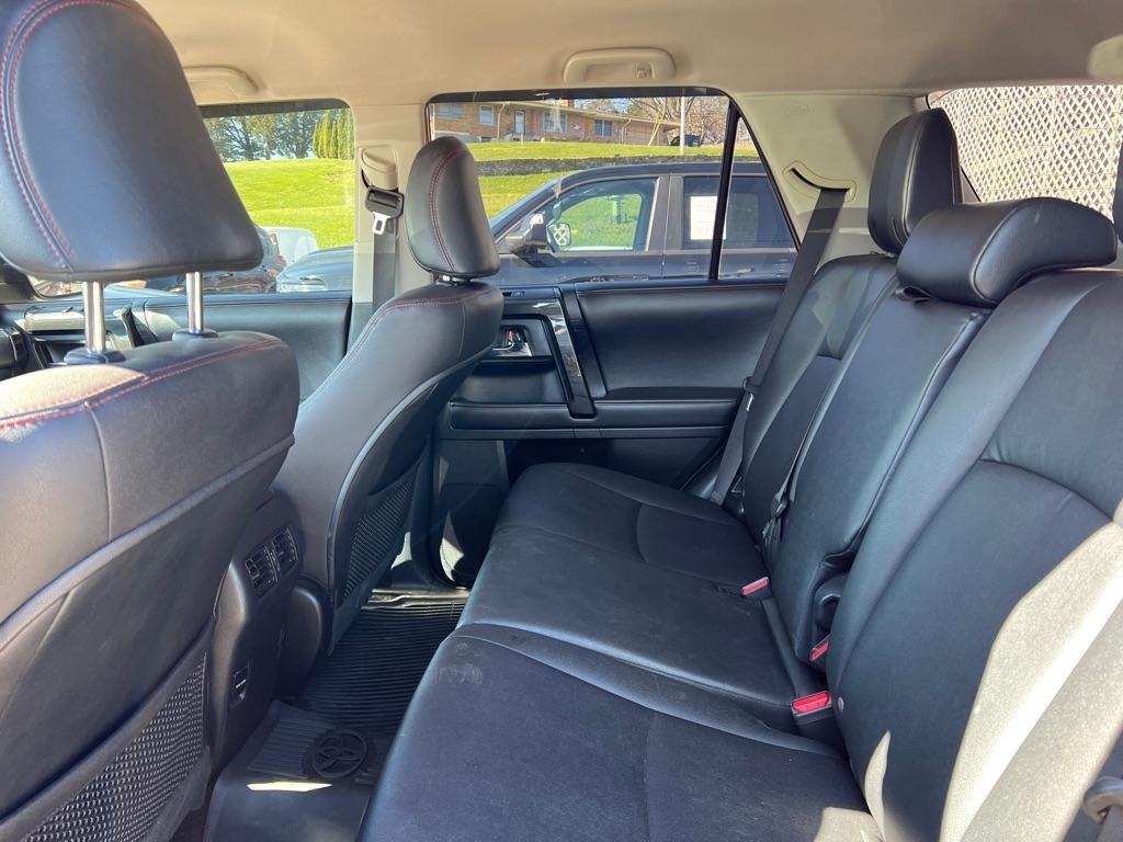 Toyota 4Runner TRD Offroad Premium 4D SUV 4WD V6 2018