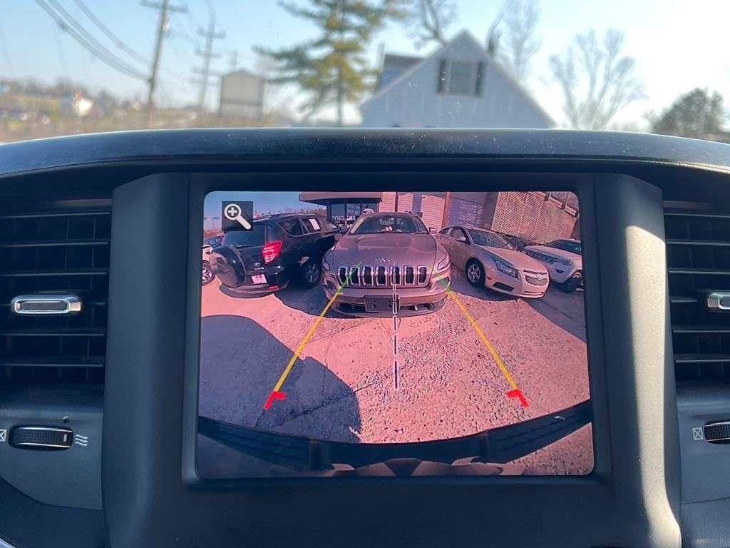 RAM 1500 Big Horn Crew Cab SWB 4WD 2019