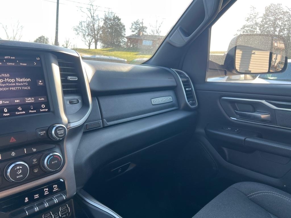 RAM 1500 Big Horn Crew Cab SWB 4WD 2019
