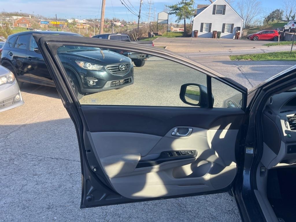 Honda Civic EX Sedan 5-Speed AT 2012