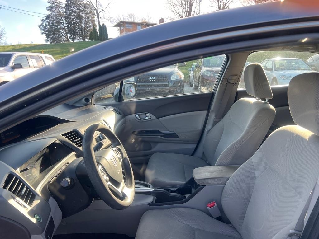 Honda Civic EX Sedan 5-Speed AT 2012