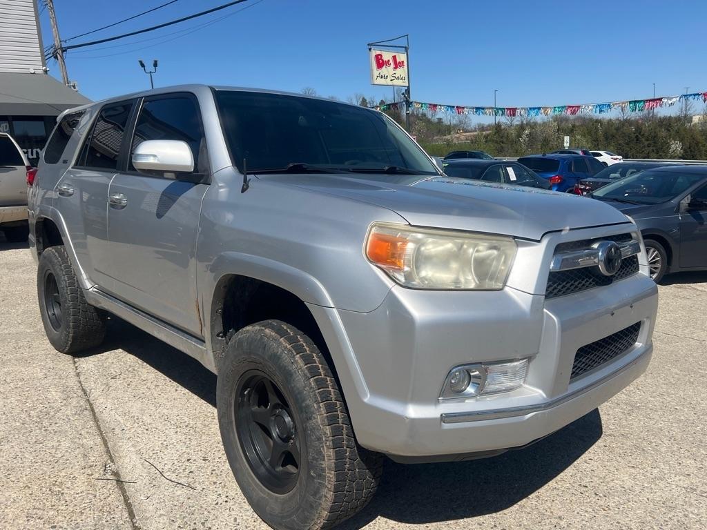 Toyota 4Runner SR5 4WD 2011