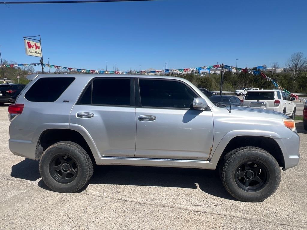 Toyota 4Runner SR5 4WD 2011