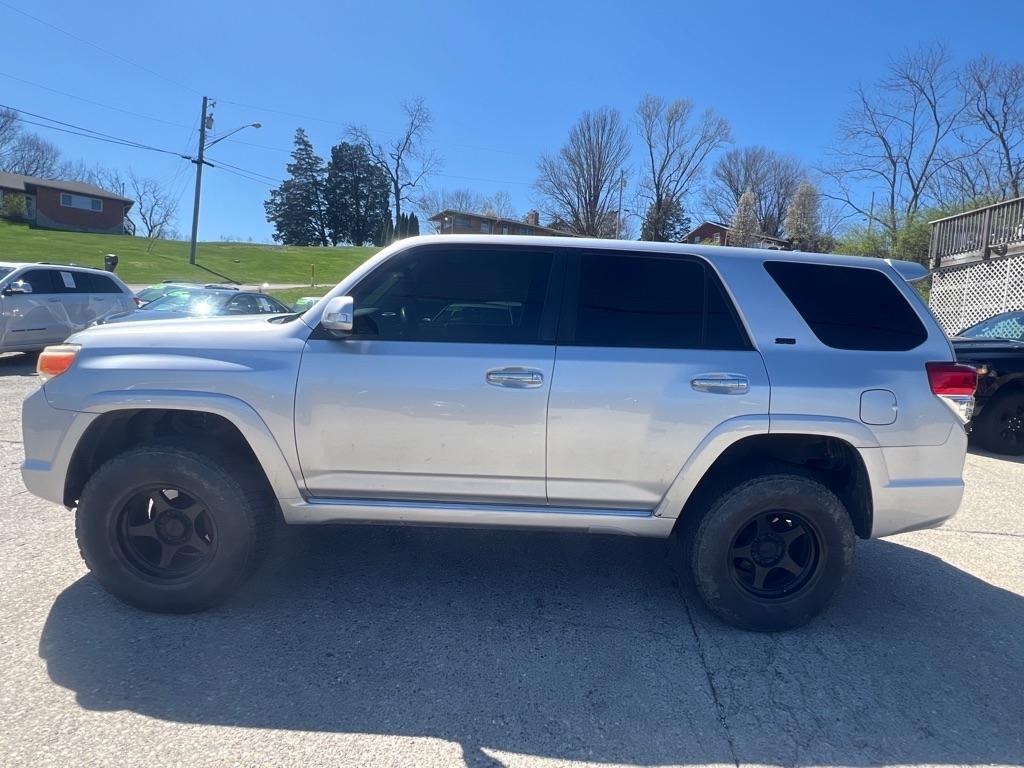Toyota 4Runner SR5 4WD 2011