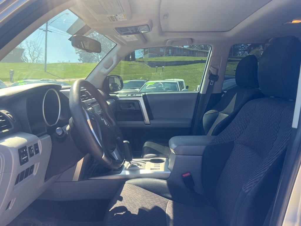 Toyota 4Runner SR5 4WD 2011