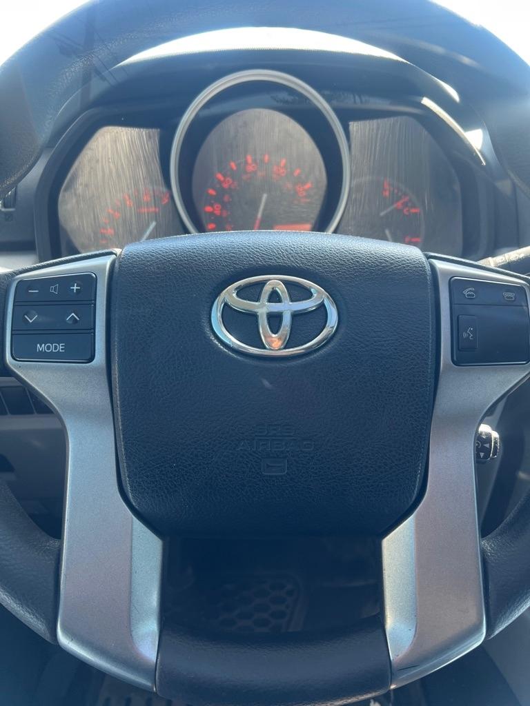 Toyota 4Runner SR5 4WD 2011