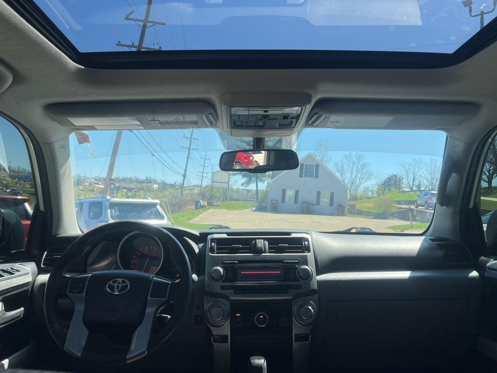 Toyota 4Runner SR5 4WD 2011