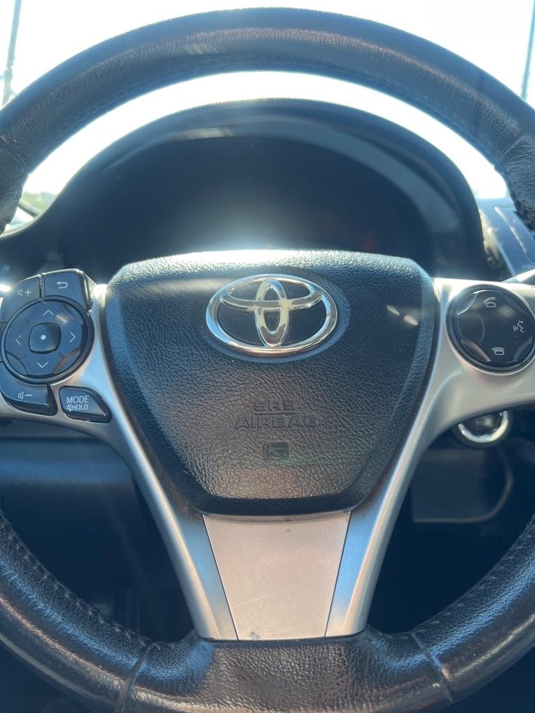 Toyota Camry SE 2012