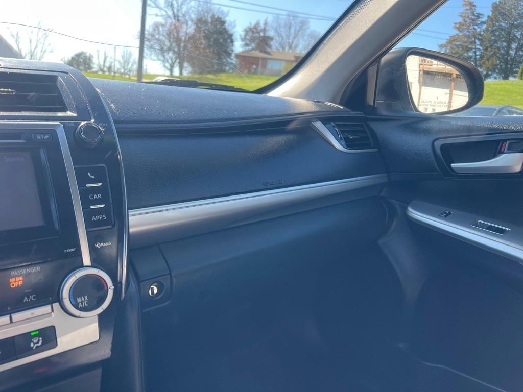 Toyota Camry SE 2012