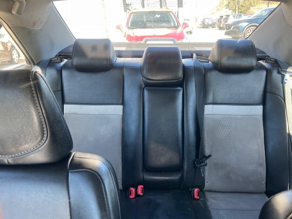 Toyota Camry SE 2012