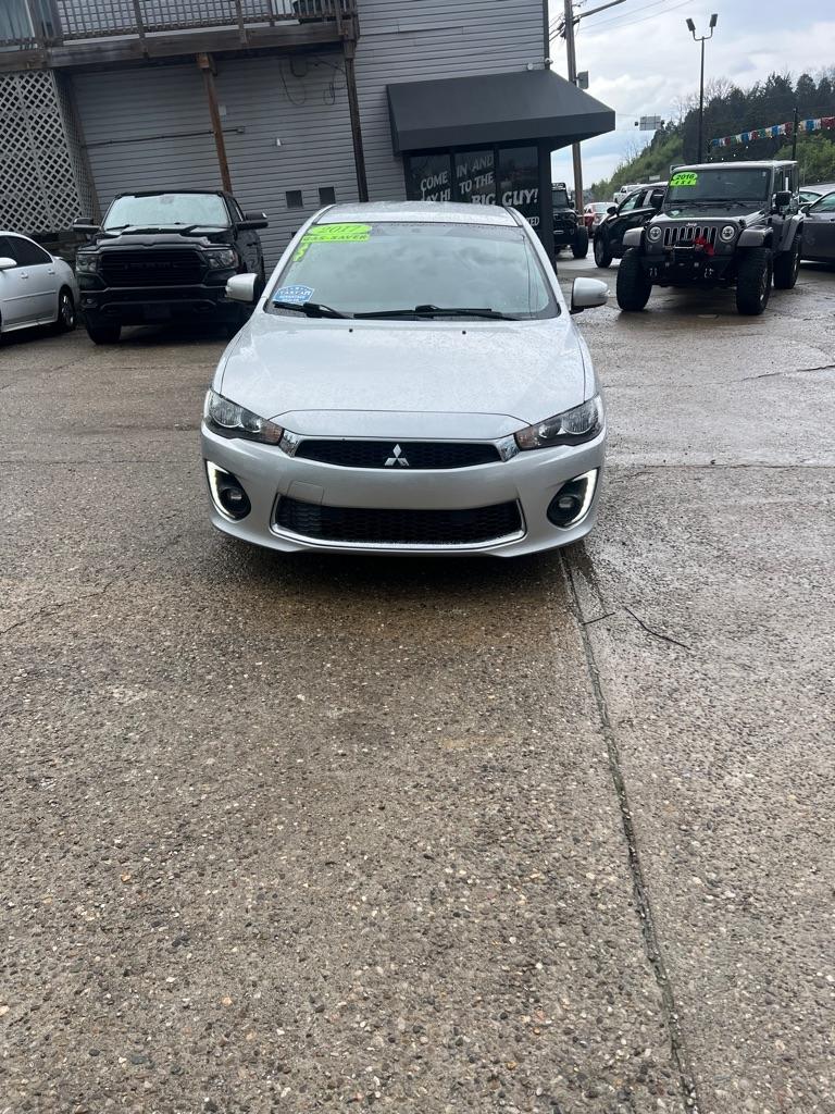 2017 Mitsubishi Lancer ES 5M