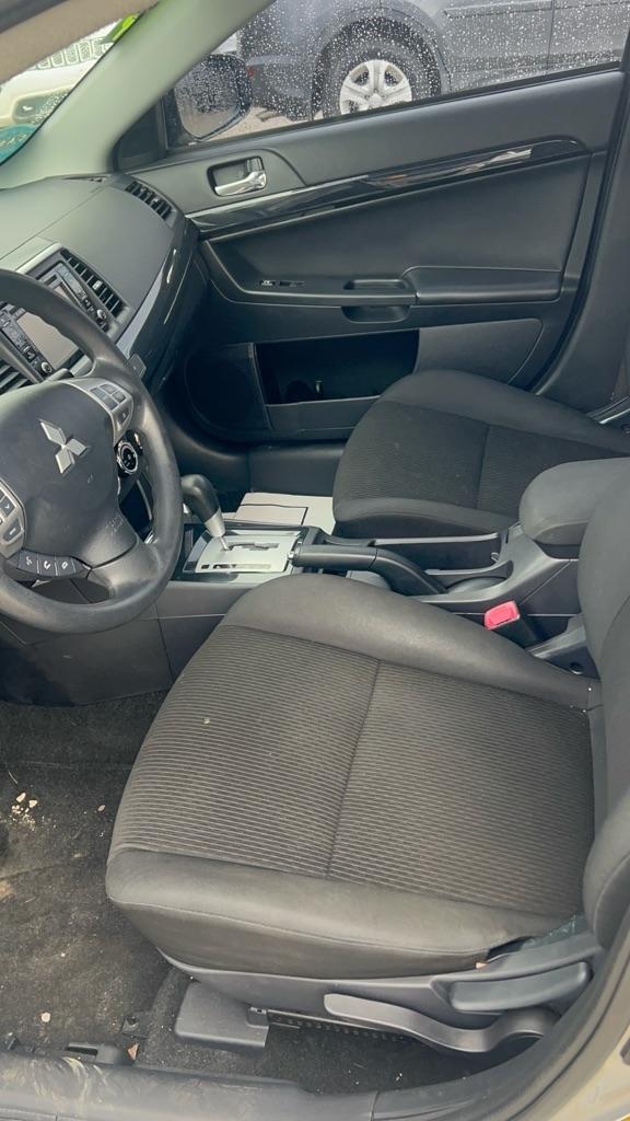 Mitsubishi Lancer ES 5M 2017