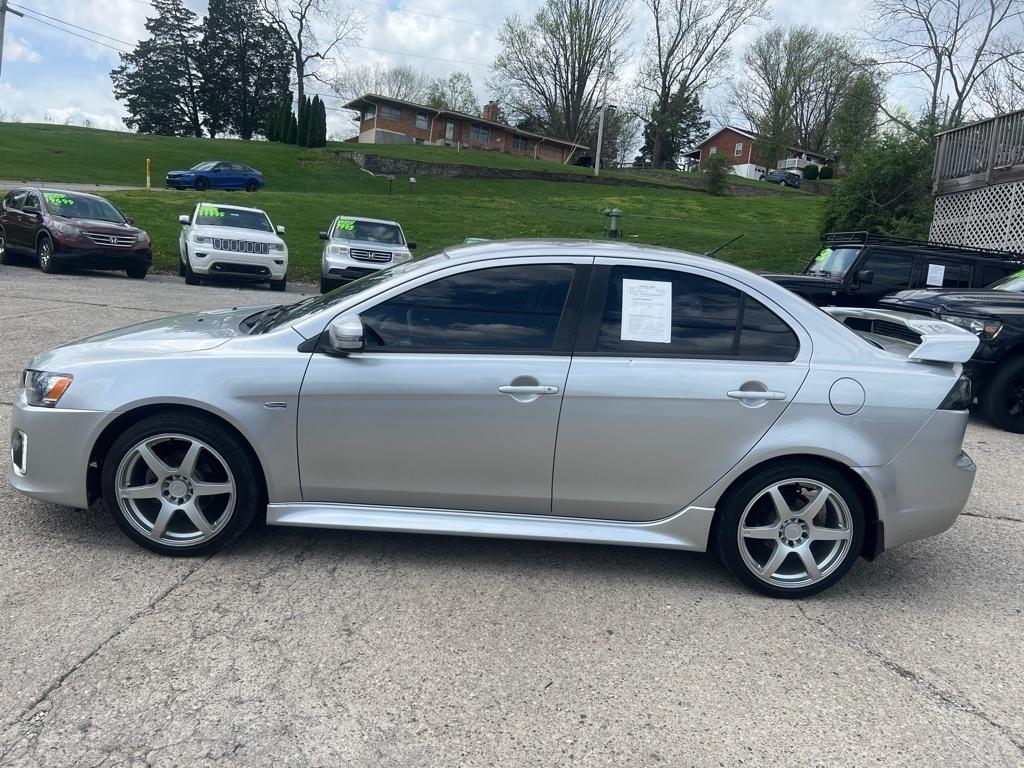 Mitsubishi Lancer ES 2.0 FWD CVT 2017