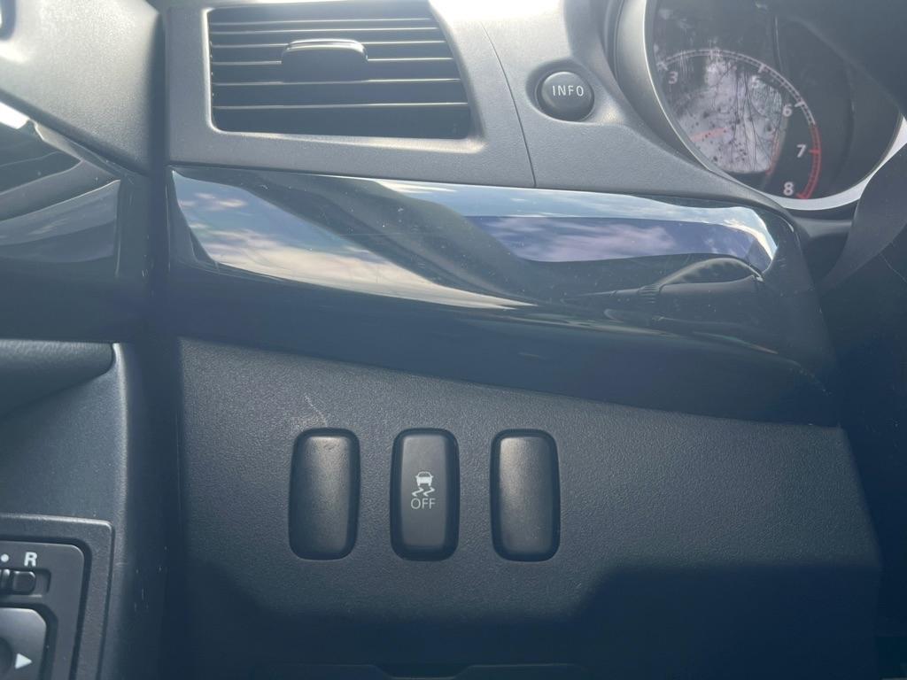 Mitsubishi Lancer ES 2.0 FWD CVT 2017