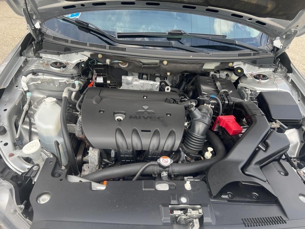 Mitsubishi Lancer ES 2.0 FWD CVT 2017