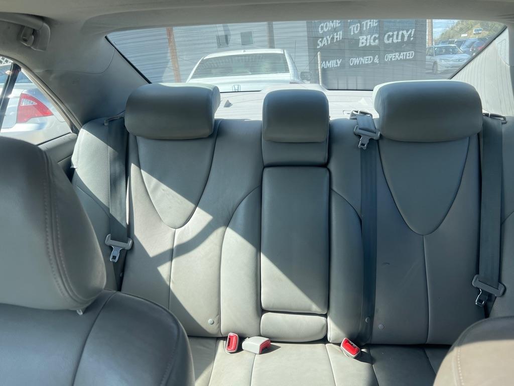 Toyota Camry LE 6-Spd AT 2010