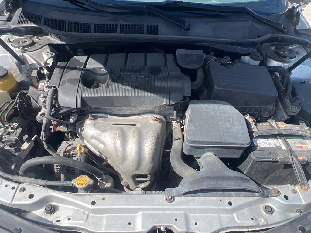 Toyota Camry LE 6-Spd AT 2010