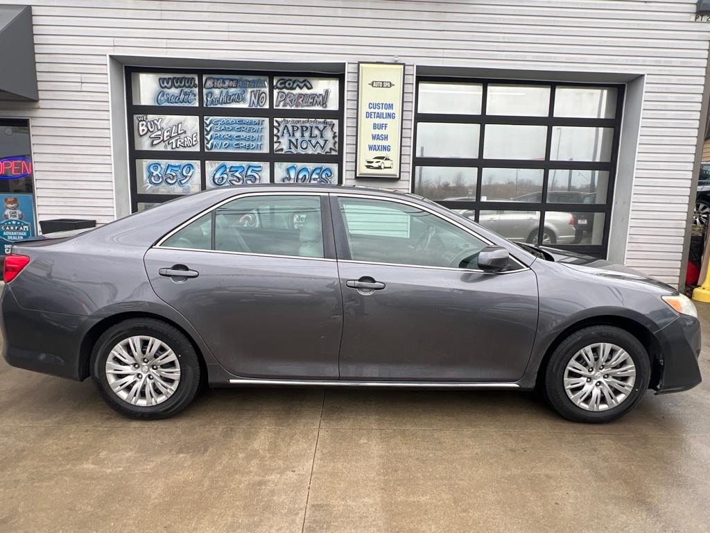 Toyota Camry LE 2014