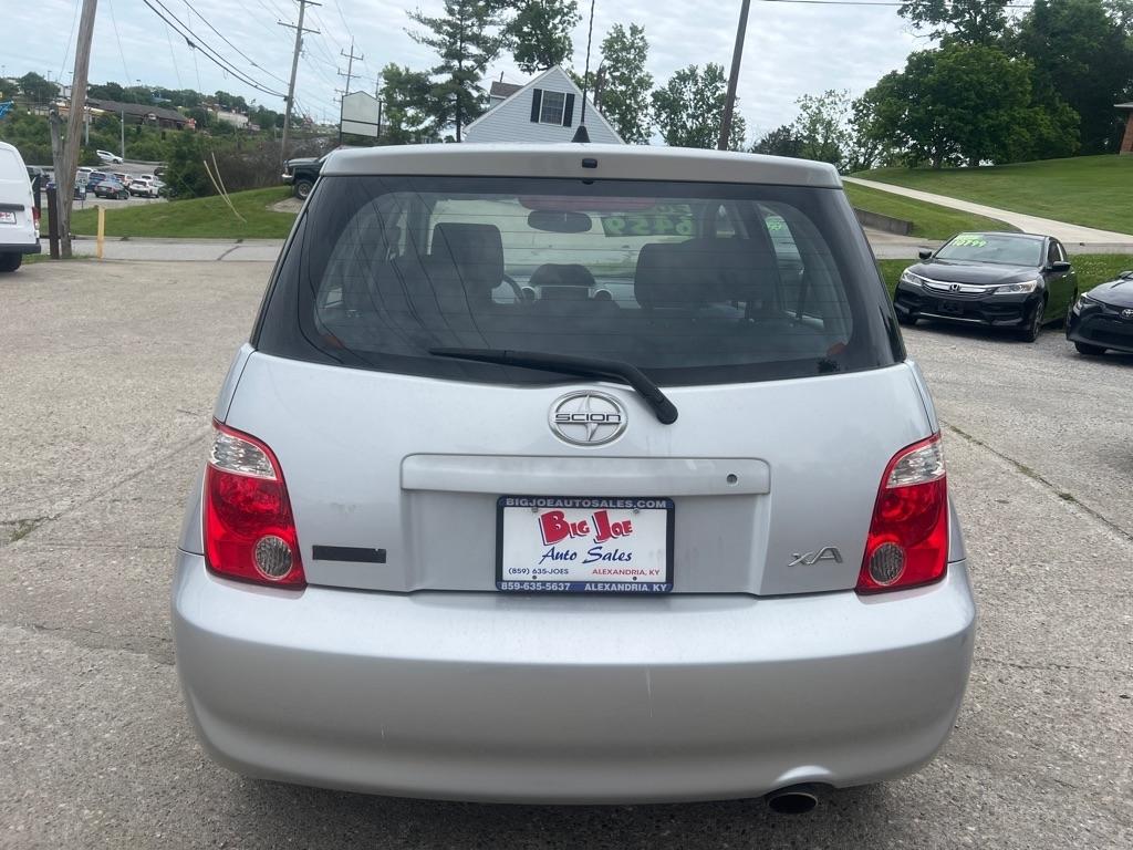 Scion xA Hatchback 2006