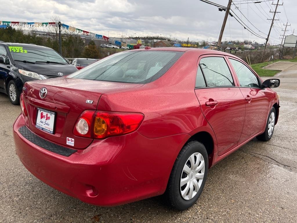 Toyota Corolla Base 5-Speed MT 2010