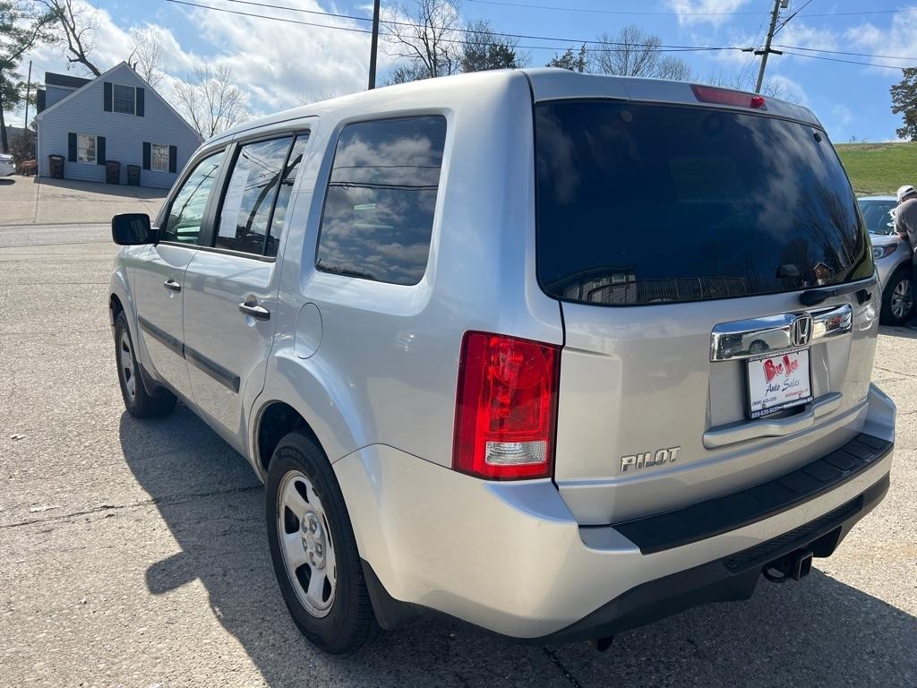 Honda Pilot LX 2WD 5-Spd AT 2012