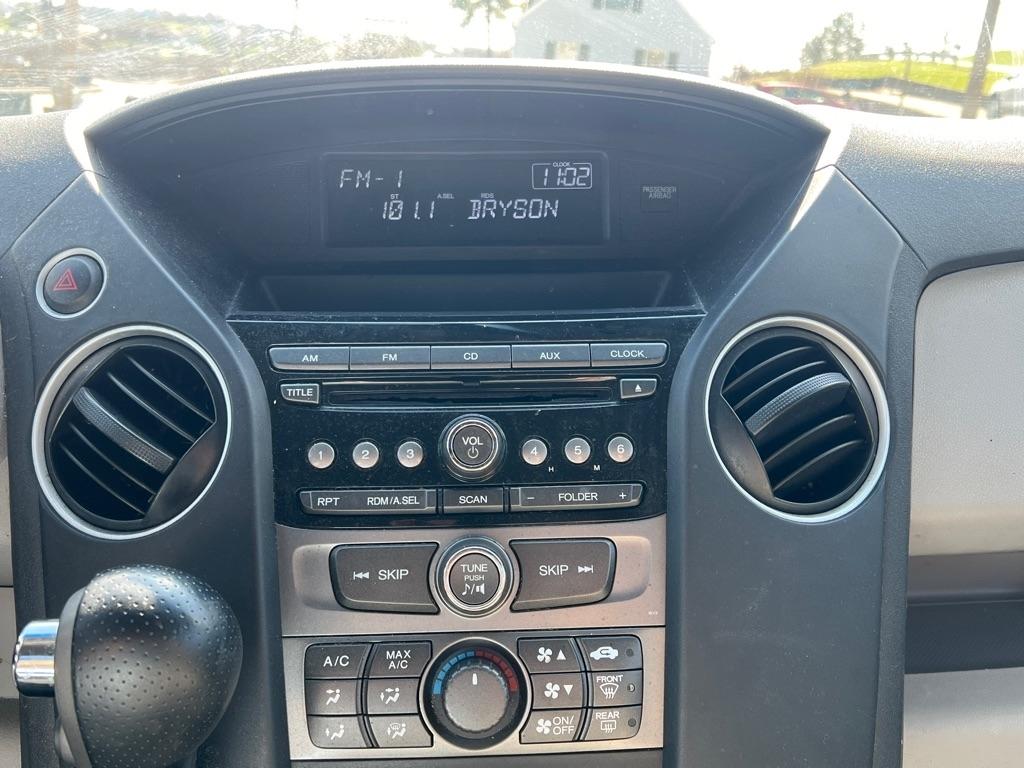 Honda Pilot LX 2WD 5-Spd AT 2012