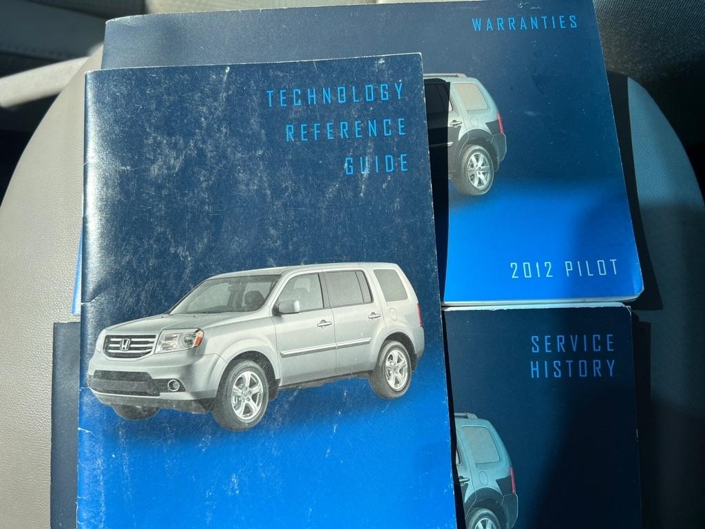 Honda Pilot LX 2WD 5-Spd AT 2012