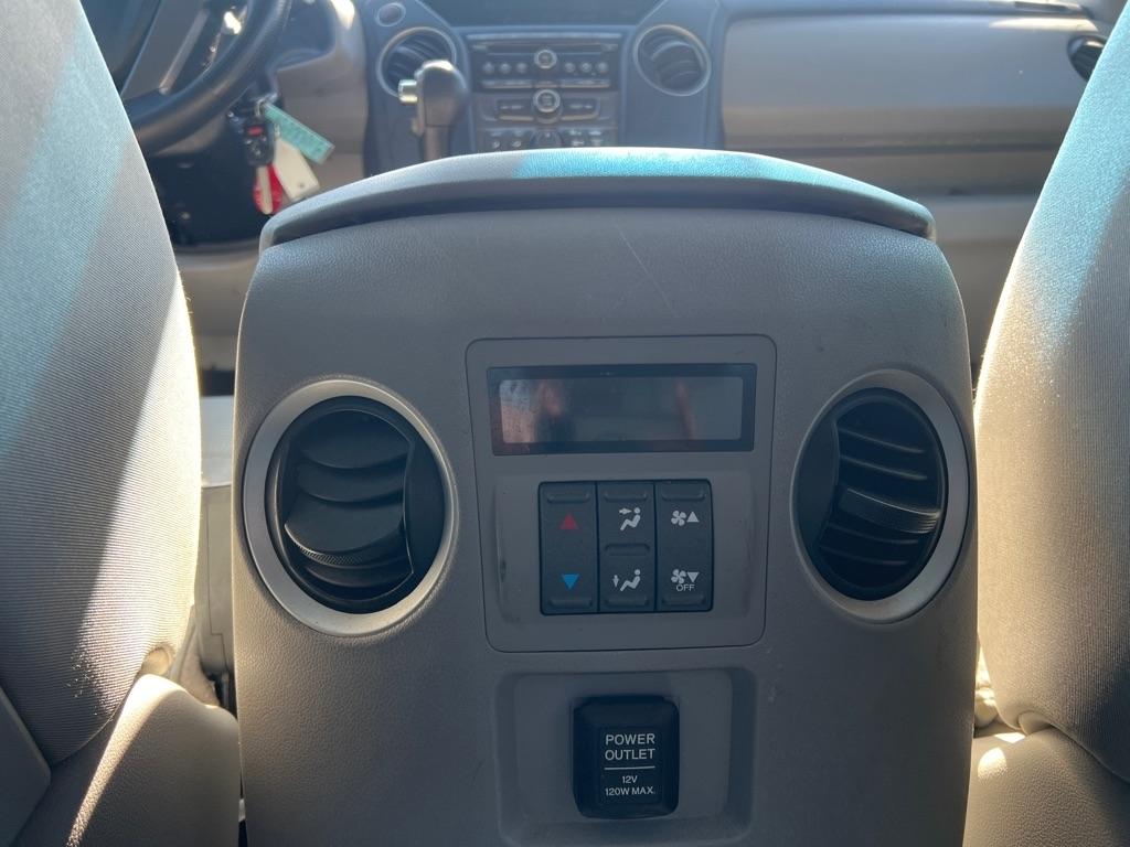 Honda Pilot LX 2WD 5-Spd AT 2012