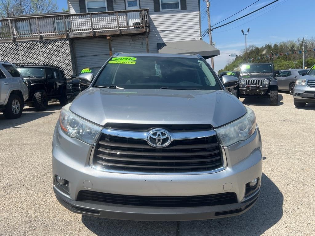Toyota Highlander XLE AWD V6 2016