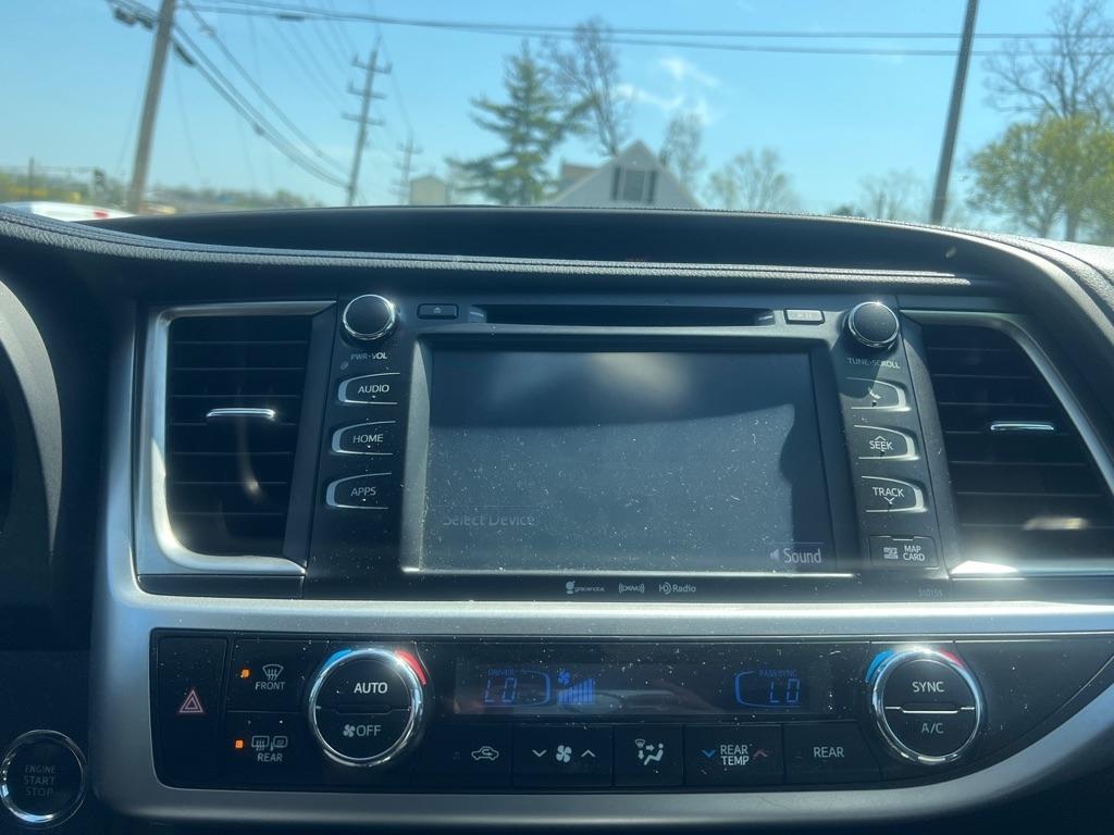 Toyota Highlander XLE AWD V6 2016