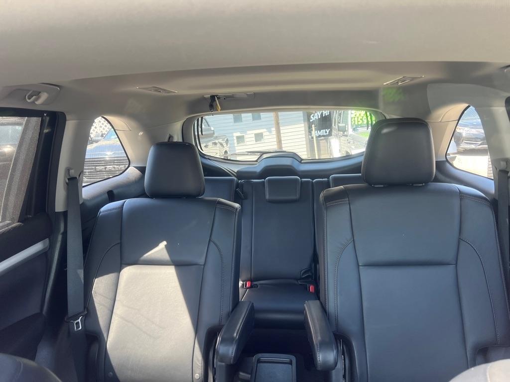 Toyota Highlander XLE AWD V6 2016