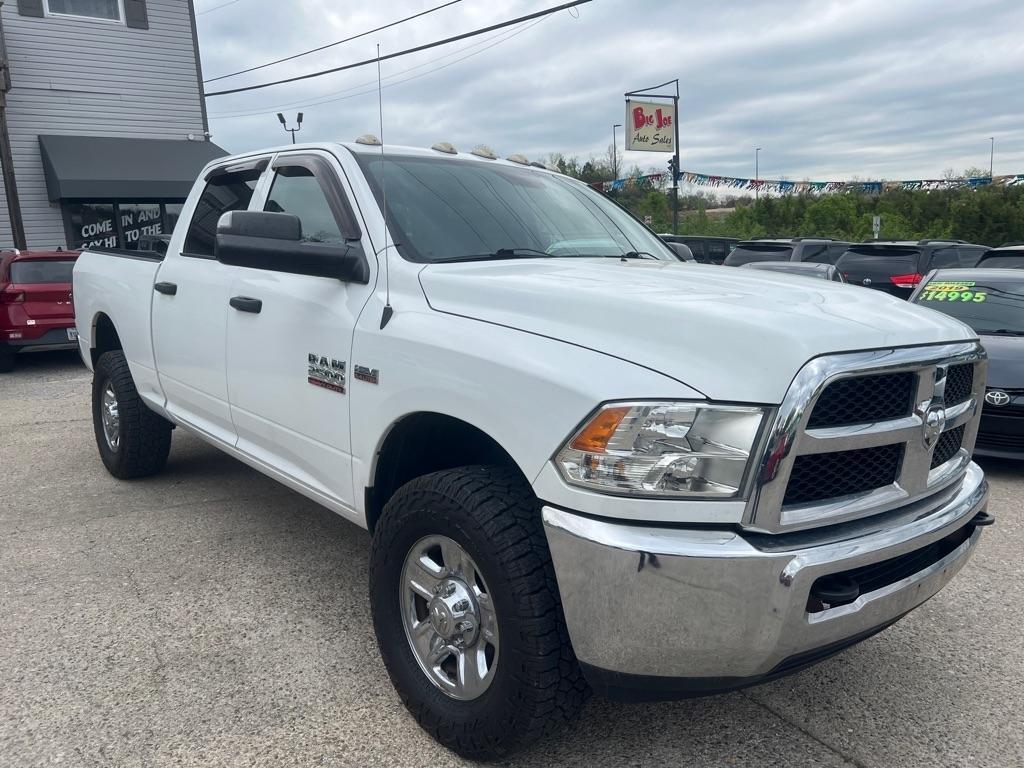 RAM 2500 Tradesman Crew Cab SWB 4WD 2016